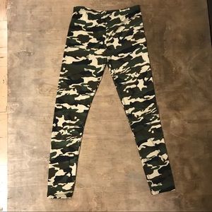 Camo spandex leggings